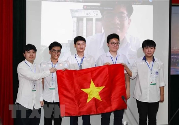 Estudiantes Vietnamitas Ganan Medallas En Las Olimpiadas