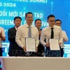 The Da Nang Department of Science and Technology and KILSA Global sign a cooperation deal at the Da Nang Venture and Angel Summit (DAVAS) 2024 on May 31. (Photo: VNA)