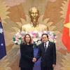 NA Chairman Tran Thanh Man (right) and President of the Australian Senate Sue Lines at their meeting in Hanoi on July 24. (Photo: VNA)