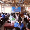 A free English class for ethnic minority children at Mahamankolransaykhu Pagoda in Ward 3 of Vi Thanh city, Hau Giang provisnce (Photo: VNA)