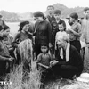 President Ho Chi Minh visits farmers of the Hung Son cooperative in Dai Tu district, Thai Nguyen province, in 1954. (Photo: VNA)