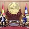 NA Chaiman Tran Thanh Man (left) meets with Lao Vice President Pany Yathotou in Vientiane on October 17. (Photo: VNA)