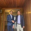 Vietnamese Ambassador to Australia Pham Hung Tam (right) receives President of the Vietnam Australia Innovation Network (NIC AU) Tran Phi Vu on October 31. (Photo: VNA)