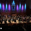 L'Orchestre symphonique académique d'État de Moscou (MGASO), interprète une composition de Le Tu Minh. Photo: VNA