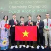 La délégation vietnamienne aux 56es Olympiades internationales de chimie. Photo: ministère de l'Éducation et de la Formation