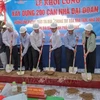 Cérémonie de mise en chantier d'une maison dans la commune de Nhon Nghia, district de Phong Dien, ville de Can Tho. Photo: VNA