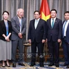 Premier vietnamita se reúne con gerentes empresariales chinos