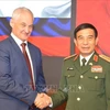 El general Phan Van Giang, ministro de Defensa de Vietnam, sostuvo conversaciones con su homólogo ruso, Andrey Removich Belousov. (Fuente:VNA)