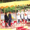 El secretario general del Partido Comunista de Vietnam y jefe de Estado, To Lam, y el presidente de Mozambique, Filipe Jacinto Nyusi, en la ceremonia de bienvenida. (Fuente: VNA)