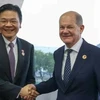 El primer ministro de Singapur, Lawrence Wong (izquierda), se reunió con su homólogo alemán, Olaf Scholz, al margen de la Cumbre del G20 en Brasil el 18 de noviembre. (Fuente: MDDI)