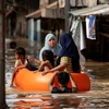 Una calle inundada por el súper tifón Man-Yi en Cabanatuan, Nueva Ecija, Filipinas. (Foto: Reuters)