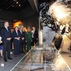 El presidente de Bulgaria, Rumen Radev, y la vicepresidenta de Vietnam, Vo Thi Anh Xuan, visitan el Museo de Historia Militar (Fuente: VNA)