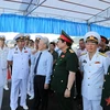 2016年，在担任越共中央总书记的岗位上，阮富仲同志来访看望金兰军事基地驻军的各海军单位位并进行工作调研。图自人民军报
