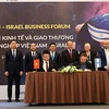 Cérémonie de signature d'un protocole d'accord entre des entreprises vietnamiennes et israéliennes en 2023. Photo d'archives: baochinhphu.vn
