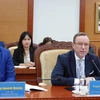 La délégation du Conseil d'affaires UE-ASEAN (EU-ABC) travaille avec le ministère vietnamien des Finances. Photo : comité d'organisation/Vietnam+