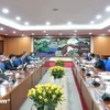 Le vice-ministre des Finances Vo Thanh Hung a eu une séance de travail avec Paulo Medas, chef de l'équipe de consultation de l'article IV du FMI à Hanoï le 26 juin. (Photo : BTC/VietnamPlus)