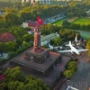 La Tour du drapeau de Hanoï est située dans l’enceinte du Musée d’histoire militaire du Vietnam (anciennement Musée de l'Armée), rue Dien Bien Phu, arrondissement de Ba Dinh. Photo : Minh Duc – VNA