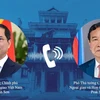 Le vice-Premier ministre et ministre vietnamien des Affaires étrangères Bui Thanh Son (gauche) a eu le 12 décembre une conversation téléphonique avec le vice-Premier ministre cambodgien et ministre des Affaires étrangères et de la Coopération internationale Prak Sokhonn. Photo : VNA