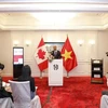 El ministro de Desarrollo Internacional de Canadá, Ahmed Hussen, habla con la prensa en Hanoi. (Foto: VNA)