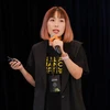 Lynn Hoang, directora nacional de la empresa Binance, habla en el evento. (Foto: Comité Organizador)