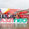 El nuevo avión de Vietjet lleva el símbolo de relaciones Vietnam-Francia. (Foto: VNA=