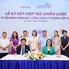 Lors de la signature d’un accord de coopération entre Vinpearl et la Compagnie générale des chemins de fer du Vietnam à Hanoï. Photo : VIN/CVN