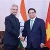 Le Premier ministre Pham Minh Chinh (droite) a reçu le 31 juillet à New Delhi le ministre indien des Affaires étrangères Subrahmanyam Jaishankar, dans le cadre de sa visite d'État en Inde. Photo : VNA