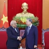 Party General Secretary To Lam (R) and outgoing Cuban Ambassador Orlando Nicolas Hernandez Guillen at their meeting in Hanoi on November 7. (Photo: VNA)