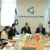 At the meeting between Vietnamese Ambassador to Israel Ly Duc Trung and Israeli Minister of Economy and Industry Nir Barkaton November 11. (Photo: VNA) 