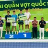 Pham La Hoang Anh and Duong Hoang Cuong of Vietnam on top podium of the ITF – J30 Ninh Binh 1's boys' doubles event. (Photo: VTF)