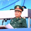 Senior Lieutenant General Hoang Xuan Chien, Deputy Minister of National Defence and head of the steering committee for the expo, speaks at the final rehearsal. (Photo: VNA)