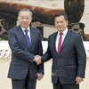 El presidente vietnamita To Lam (izquierda) y el primer ministro camboyano, Samdech Moha Bovor Thipadei Hun Manet. (Foto: VNA)