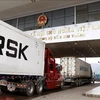 Container trucks carrying Vietnam's farm produce to China via Kim Thanh international border gate. (Photo: VNA)