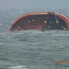 The capsized MT Terra Nova oil tanker off Manila Bay on July 25 (Photo: MSN/VNA)
