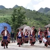 Couleurs des costumes traditionnels des Lô Lô à Hà Giang