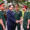 Le président de l’Assemblée nationale (AN), Trân Thanh Mân, et les responsables de la région militaire 3. Photo: VNA