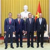 Le président Tô Lâm reçoit les ambassadeurs de l’Organisation des États turciques. Photo: VNA