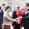 Le président de l'Assemblée nationale (AN) du Vietnam Trân Thanh Mân à l'aéroport international de Wattay, à Vientiane. Photo: VNA