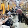 Music performance on a night train for tourists in Da Lat (Photo: nhandan.vn)