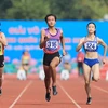 Tran Thi Nhi Yen (centre) is Vietnamese runner at the Paris Olympics in July (Photo: laodong.vn)