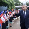 President To Lam visits Nguyen Du Lao-Vietnamese bilingual school (Photo: VNA)