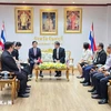 At a working session between Vietnamese Ambassador Pham Viet Hung and Governor of Chanthaburi province Monsit Phaisanthanawat. (Photo: VNA)