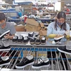  Producing shoes for the EU market at Ha Tay Chemical - Weave Company (Photo: VNA)