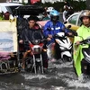Floods make many roads in the Philippine capital Manila capital region impassable (Getty Images/VNA)