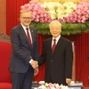 Party General Secretary Nguyen Phu Trong (R) receives Australian Prime Minister Anthony Albanese (Photo: VNA)