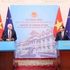 Minister of Foreign Affairs Bui Thanh Son (R) and Josep Borrell Fontelles, Vice President of the European Commission (EC) and High Representative of the European Union for Foreign Affairs and Security Policy, announce the outcomes of their talks in Hanoi on July 30. (Photo: VNA)