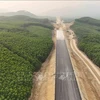 A section of the North-South expressway crossing Ha Tinh province. (Photo: VNA)