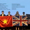 Nguyen Ba Linh and Nguyen Xuan Hoang of Vietnam win gold medals at the 17th International Olympiad on Astronomy and Astrophysics (Source: Hanoi Department of Education and Training)