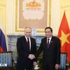 National Assembly Chairman Tran Thanh Man (right) and Russian President Vladimir Putin (Photo: VNA)