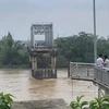 Phong Chau bridge in the northern province of Phu Tho collapses on September 9 morning (Photo: VNA)